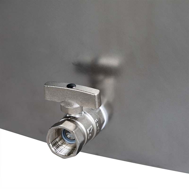 オールステンレス製楕円形コールドプランジ浴槽